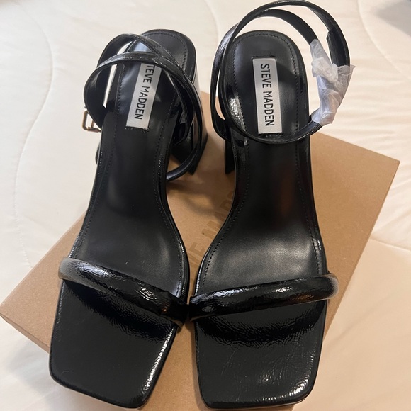 BRAND NEW Steve Madden short black heels - Picture 3 of 9